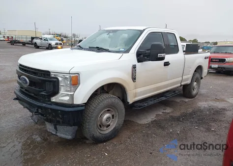 2022 Ford F250 Super Duty z USA, uszkodzony, nr VIN 1FT7X2B67NEF29253